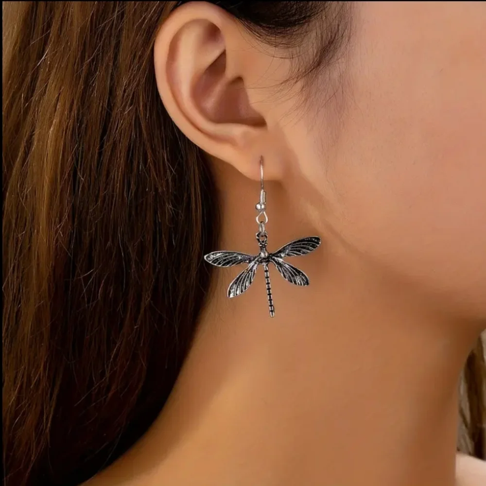 Dragonfly Earrings vintage inspired